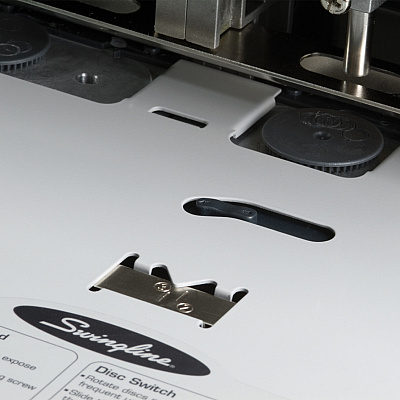 Swingline Manual Punch (SWI74650)