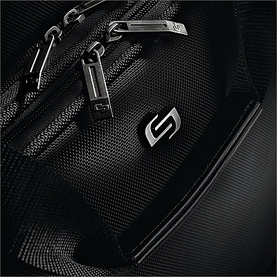 Solo Classic Carrying Case (Portfolio) for 17.3" Notebook - Black (USLPT1364)