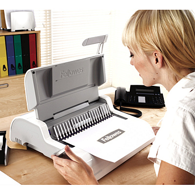 Fellowes Pulsar E 300 Electric Comb Binding Machine w/Starter Kit (5216701)