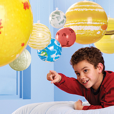 Learning Resources Giant Inflatable Solar System (LRNLER2434)