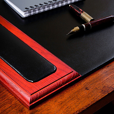 Dacasso Rosewood & Leather Side-Rail Desk Pad (P8002)