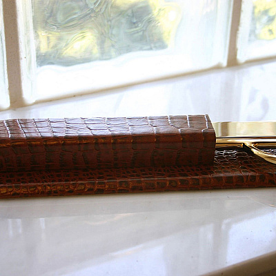 Dacasso Crocodile Embossed Leather Library Set (A2027)
