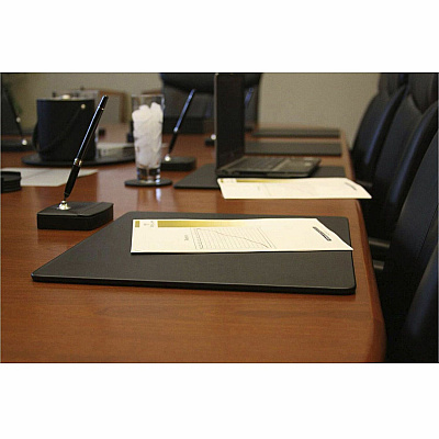 Dacasso Leather Deluxe Conference Room Set (D1054)