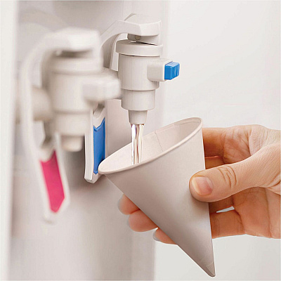 Solo Eco-Forward 4 oz Treated Paper Cone Water Cups (SCC4BR2050CT)