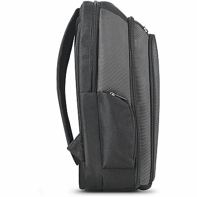 Solo Sterling Carrying Case (Backpack) for 16" Notebook - Black (USLCLA7034)