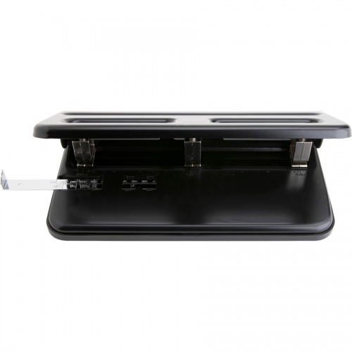 Business Source Heavy-duty 3-hole Punch (65625)