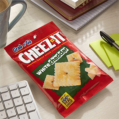Cheez-It White Cheddar Crackers (KEB31533)
