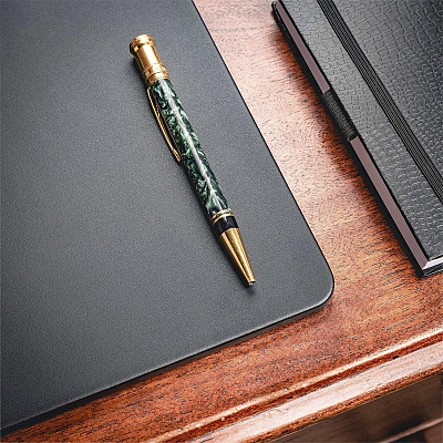Dacasso Leatherette Desk Mat (P1027)