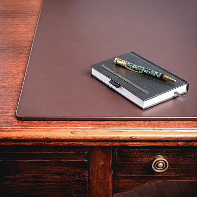 Dacasso Leather Desk Mat (P3418)