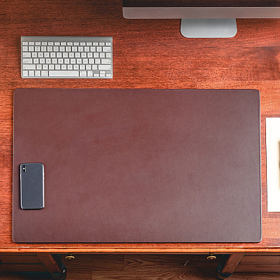 Dacasso Leather Desk Mat (P3418)