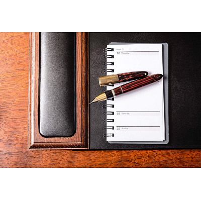 Dacasso Walnut & Leather Side-Rail Desk Pad (P8402)