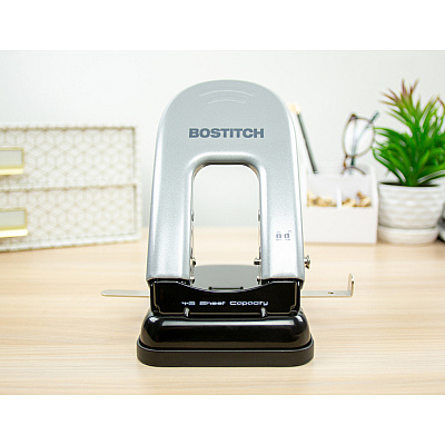 Bostitch EZ Squeeze 40 Two-Hole Punch (ACI2340)