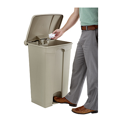 Safco Plastic Step-on Waste Receptacle (SAF9923TN)