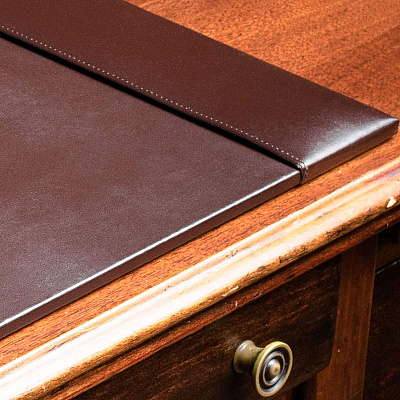 Dacasso Bonded Leather Side-Rail Desk Pad (P3603)