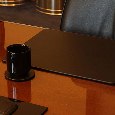 Dacasso Leather Combination Conference Room Set (D1058)