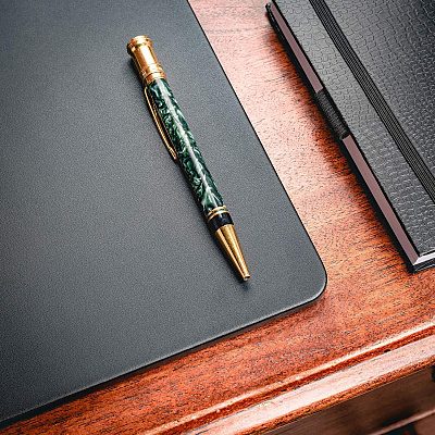 Dacasso Leatherette Desk Mat (P1033)