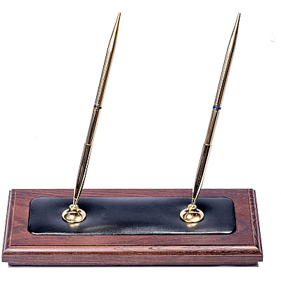 Dacasso Walnut & Leather Desk Set (D8412)