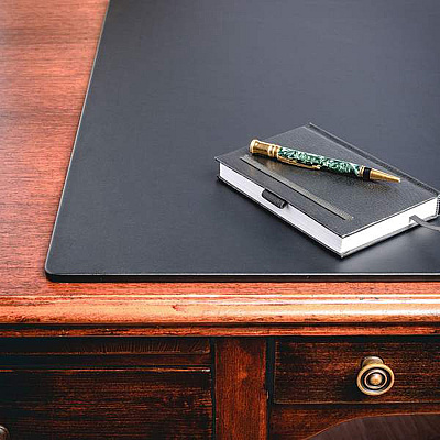 Dacasso Leatherette Desk Mat (P1032)