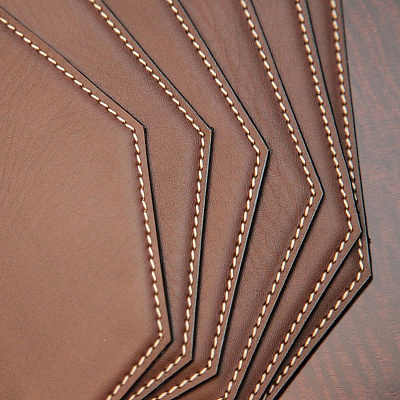 Dacasso Leatherette Cut Corner Placemat (H3348)