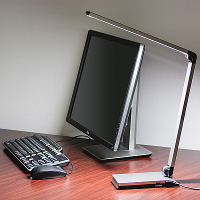 Lorell Smart Device Slot/USB Task Light (LLR13201)