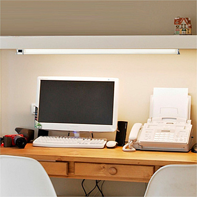 Lorell Under Cabinet Task Light (LLR13205)