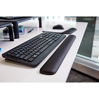 3M Gel Wrist Rest for Keyboard (MMMWR85B)