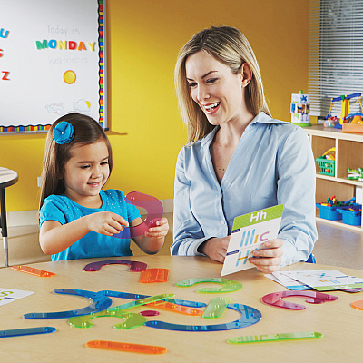Learning Resources Letter Construction Activity Set (LRN8555)