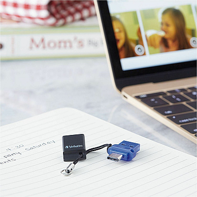Verbatim 32GB Store 'n' Go Dual USB 3.0 Flash Drive for USB-C Devices - Blue (VER99154)