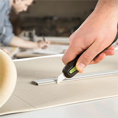 slice Auto Retract Utility Knife (SLI10554)