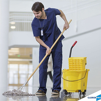 CloroxPro Pine-Sol All Purpose Cleaner (CLO41772PL)