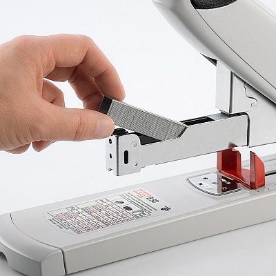 Novus B50 Heavy Duty Stapler (0230060)