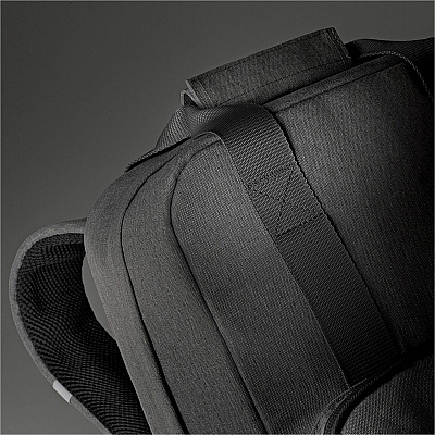Solo Re:claim Carrying Case (Backpack) for 15.6" Notebook - Gray (USLUBN76010)