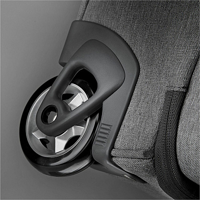 Solo Re:treat Travel/Luggage Case (Carry On) Travel Essential - Gray (USLUBN91410)