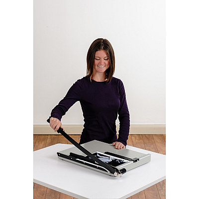 Dahle Vantage 18e Guillotine Paper Trimmer (40018)