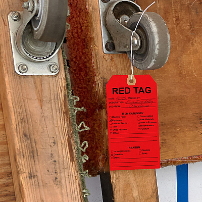 Avery Preprinted RED TAG 5S Hang Tags (AVE62426)