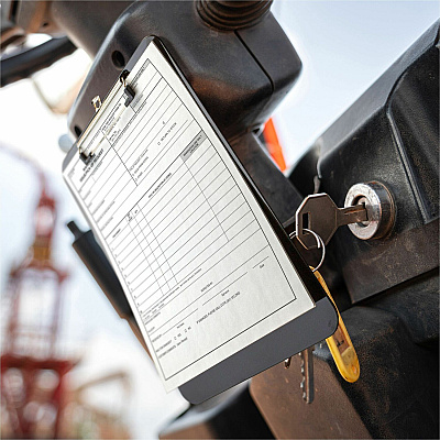 Officemate Magnetic Clipboard, Plastic (OIC83215)