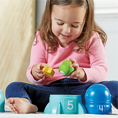 Learning Resources Nesting Space Surprise (LRNLER6377)