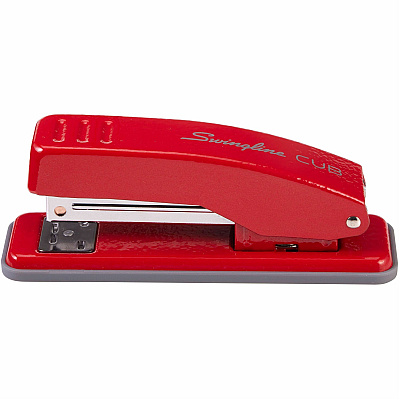 Swingline Cub Compact Stapler (1070)