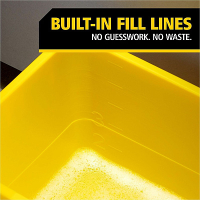Rubbermaid Commercial Glass Cleaning Bucket with Lid (2221958)