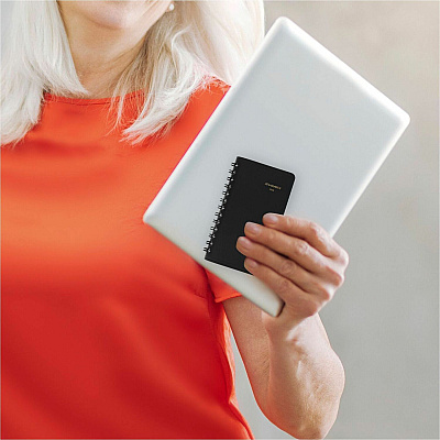 AT-A-GLANCE Weekly Planner, 4.5 x 2.5, Black Cover, 12-Month (Jan to Dec): 2026 (7003505)
