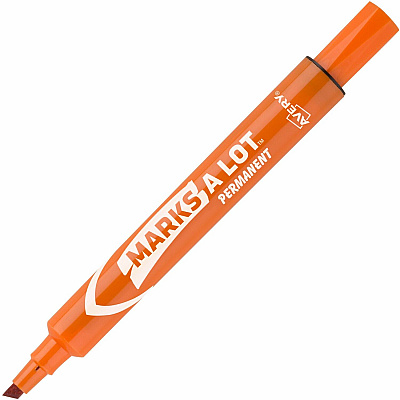 Avery Large Desk-Style Permanent Markers (AVE08883)