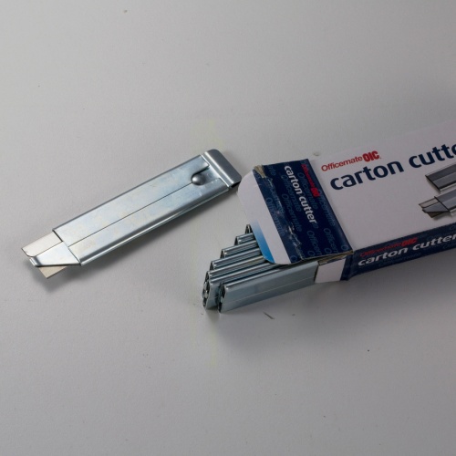Officemate Single-Sided Razor Blade Carton Cutter (94966)