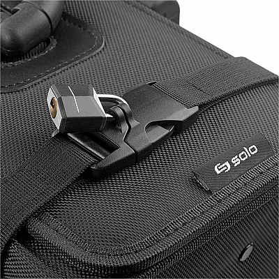 Solo Classic Carrying Case (Roller) for 15.4" to 17" Notebook - Black (USLB1514)