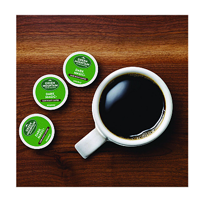 Green Mountain Coffee Roasters Roasters Roasters Dark Magic Extra Bold Coffee K-Cups, Regular, 70/Box (GMT5000373740)