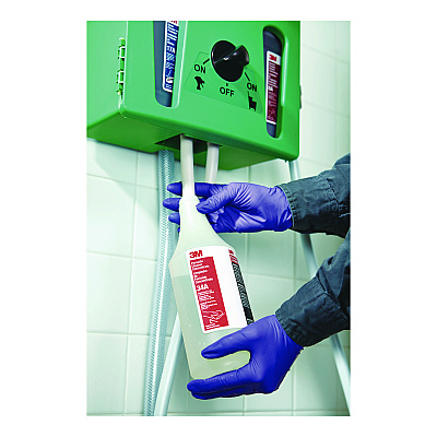 3M General Purpose Cleaner Concentrate, Clean Scent, 0.5 gal Bottle, 4/Carton (8A)