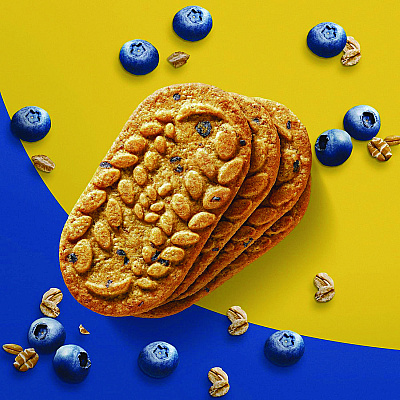 Nabisco belVita Breakfast Biscuits, 1.76 oz Pack, Blueberry, 8 Packs/Box, 8 Boxes/Carton (CDB02908)