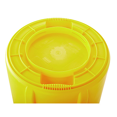 Rubbermaid Commercial Vented Round Brute Container, 32 gal, Plastic, Yellow (RCP2632YEL)