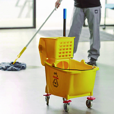 Betco pH7Q Dual Neutral Disinfectant Cleaner, Lemon Scent, 10.78 gal Drum (BET3555500)