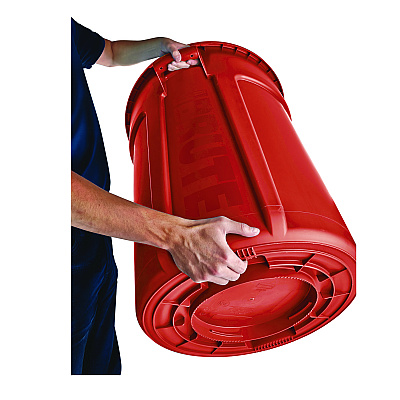 Rubbermaid Commercial Vented Round Brute Container, 32 gal, Plastic, Red (RCP2632RED)