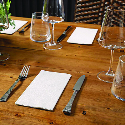 Hoffmaster Dinner Napkins, 17 x 17, White, 1/8 Fold, 300/Carton (HFM120072)